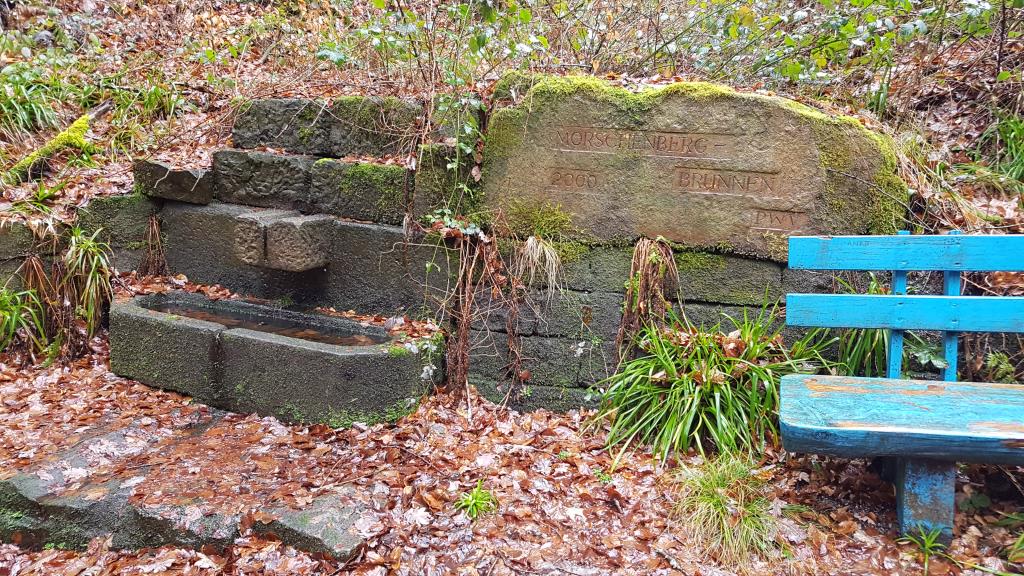 vom Werderberg zum Hüttenbrunnen